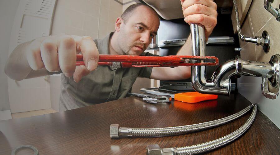 Local tankless water heater installation in Keokuk, IA
